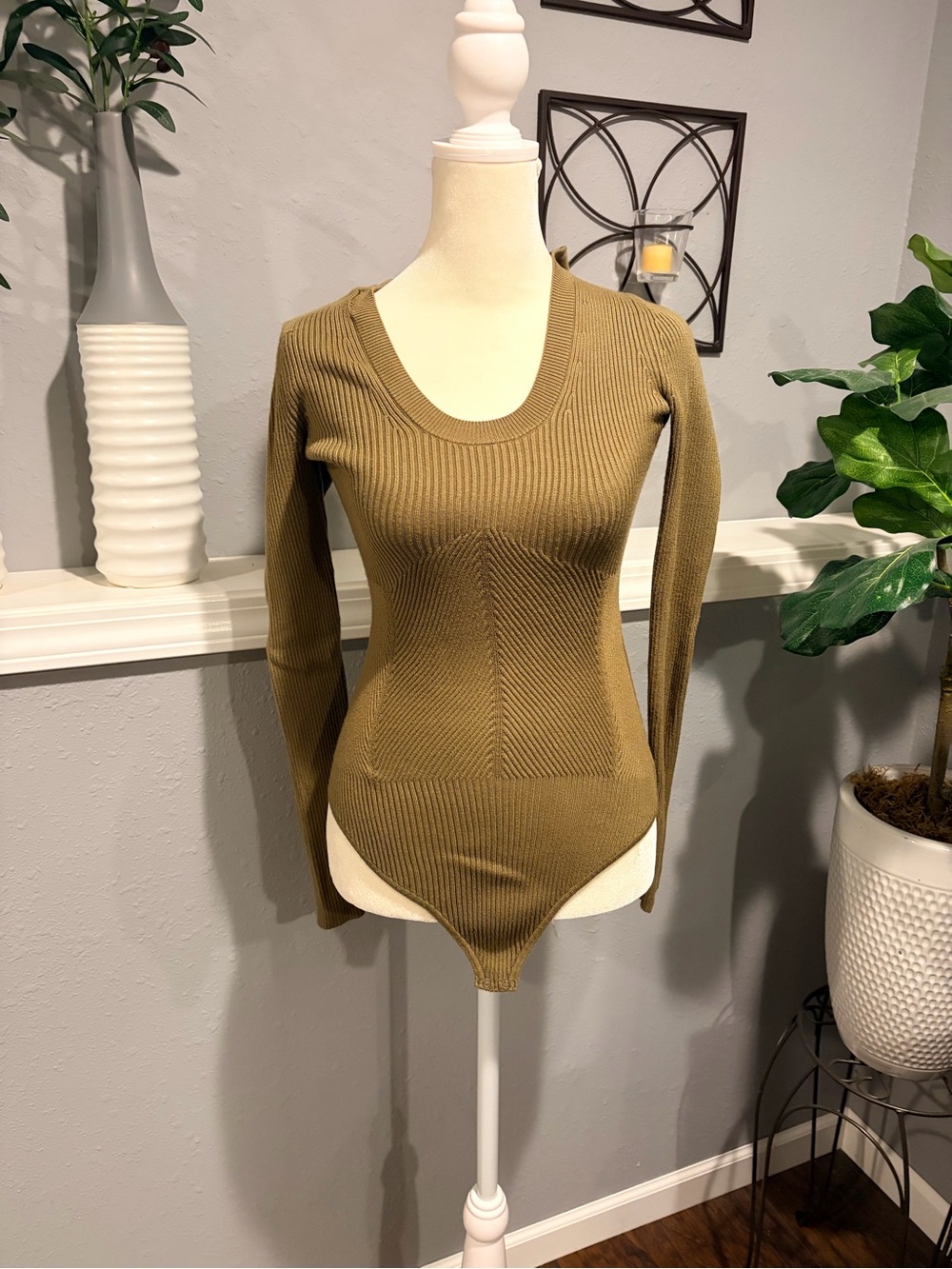 Abercrombie & Fitch Olive Ribbed Scoop-Neck Long Sleeve Sweater Bodysuit